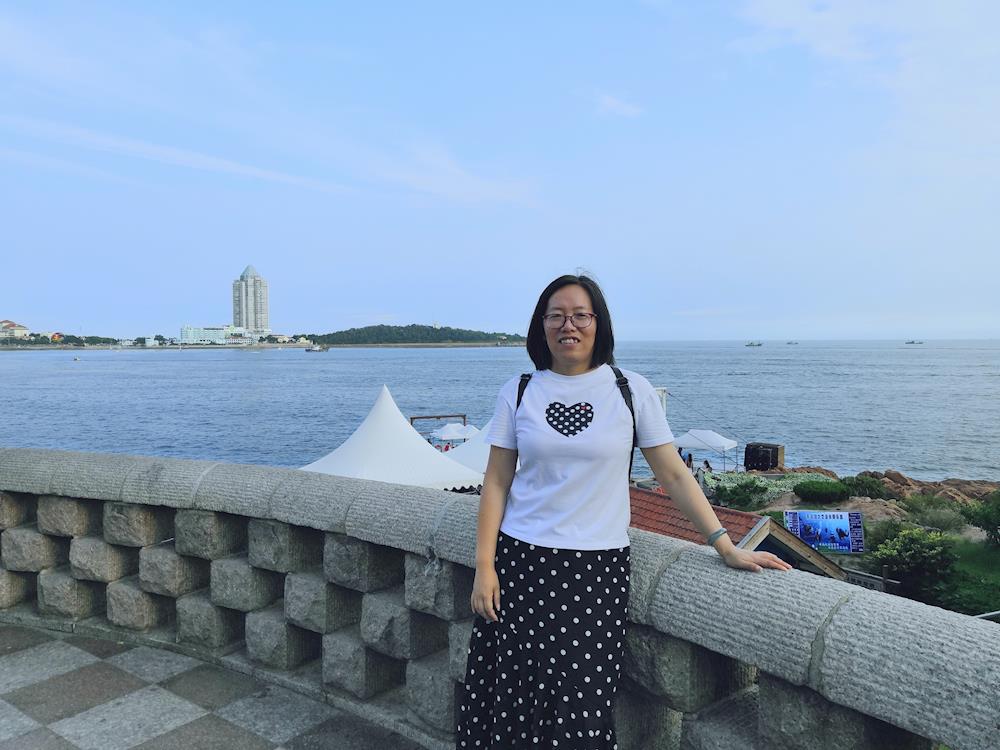 学科带头人    周燕