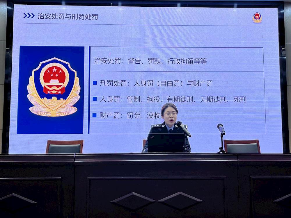 d513e0d04ac24fcfa38101db88069ea6.jpg d513e0d04ac24fcfa38101db88069ea6.jpg