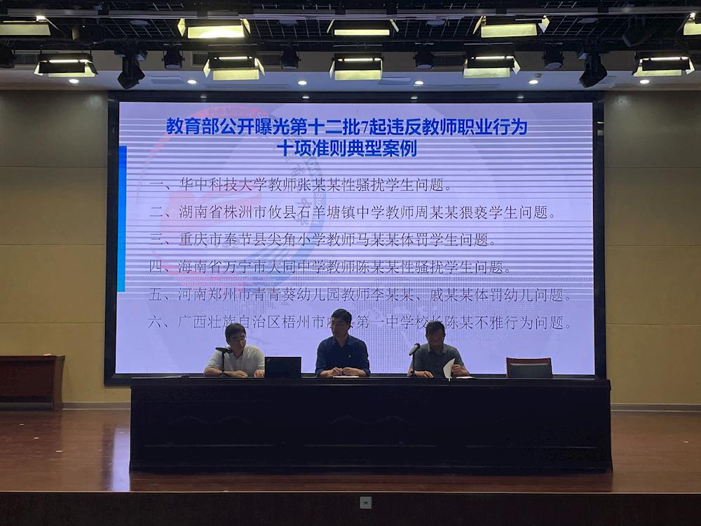 4e97d671498e4414bdb228ea4960abdd.jpg 4e97d671498e4414bdb228ea4960abdd.jpg