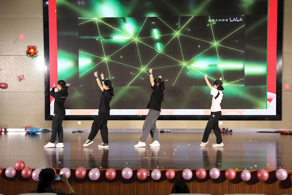 9e75e1845f4b4829b1249bf855949542.JPG 9e75e1845f4b4829b1249bf855949542.JPG