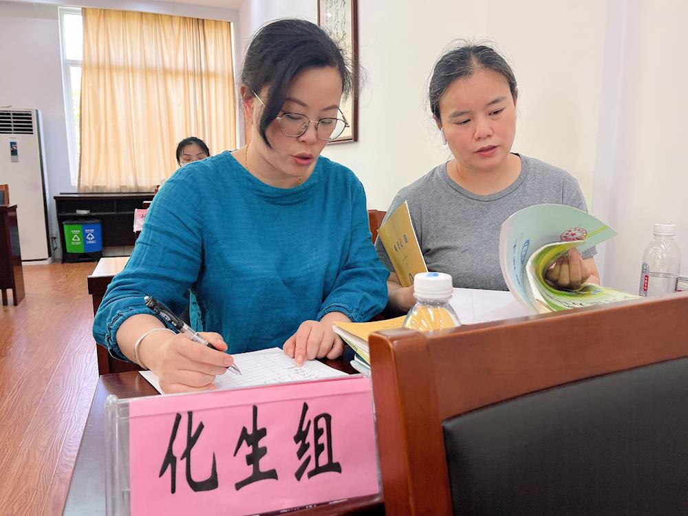 5b53cddea35e437ab915d85cd12736f7.jpg 5b53cddea35e437ab915d85cd12736f7.jpg