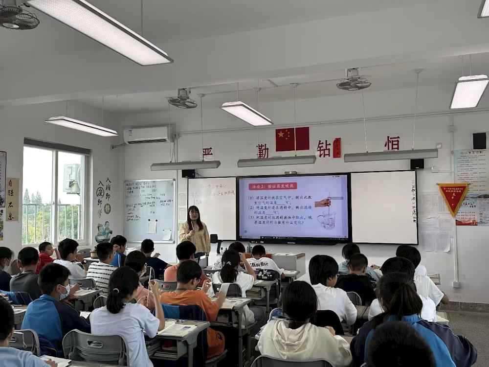 0270408cdc1345e3b72acfbb431d0466.jpg 0270408cdc1345e3b72acfbb431d0466.jpg