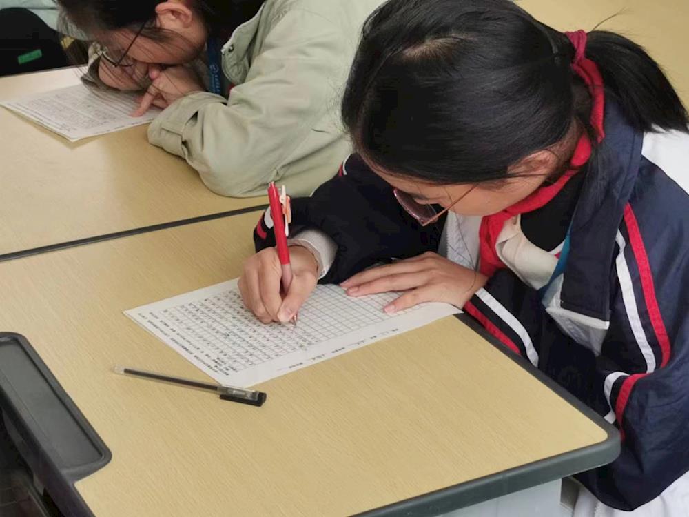 4a26c35293cf4d3f8da576671cf1e76e.jpg 4a26c35293cf4d3f8da576671cf1e76e.jpg