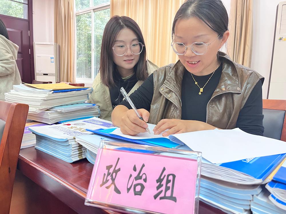 73fbf88736bb41f7b17761ef3a25a12a.JPG 73fbf88736bb41f7b17761ef3a25a12a.JPG