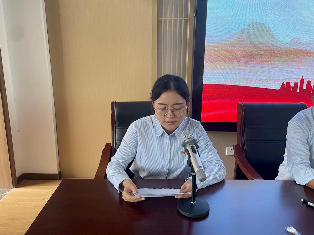 b8f7453d14e2455e85d7461e4219e4ca.jpg b8f7453d14e2455e85d7461e4219e4ca.jpg