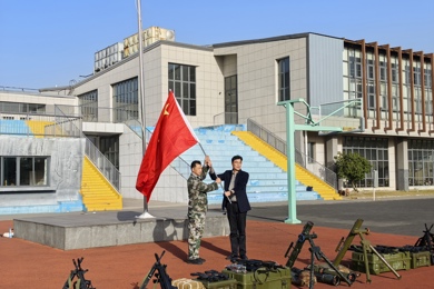 红色基因铸军魂 实践育人砺品格 ——记甫里中学初一年级爱国主义教育活动